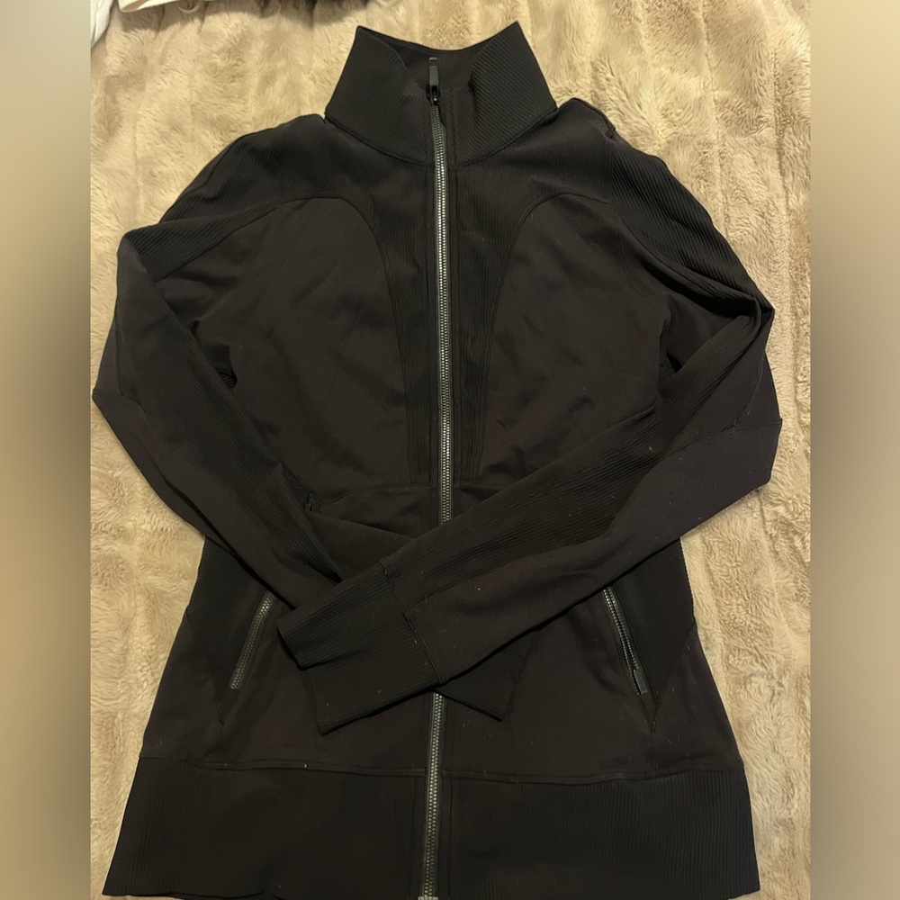 Lululemon black zip up jacket long 8